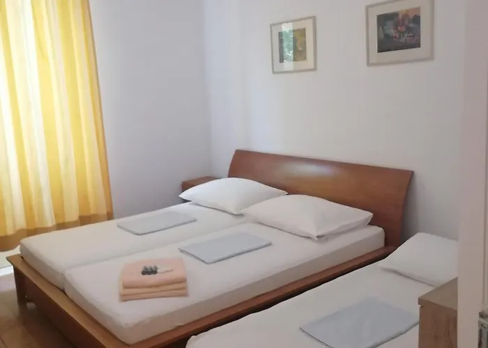 Puskin - בית הארחה 3*