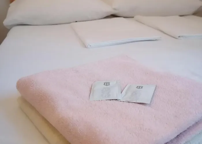 Puskin - בית הארחה אפורי סוד